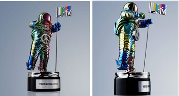 图12  杰瑞米·斯科特 太空人形象奖杯