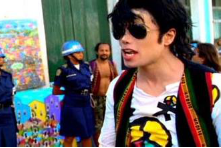图11 迈克尔·杰克逊 音乐录像带中画面
